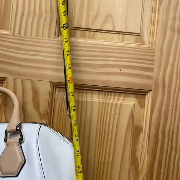Kate Spade bag, EUC. - Picture 11 of 15
